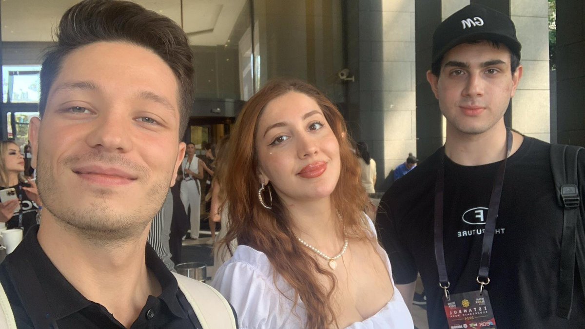riseinweb3's tweet image. Our Build on Scroll Bootcamp students @melihggunduz and @BSayan26990 stole the show at #IstanbulBlockchainWeek! 📜 ✨
#IBW24 @IstanbulBlockWk @Scroll_ZKP @ScrollTurkiye