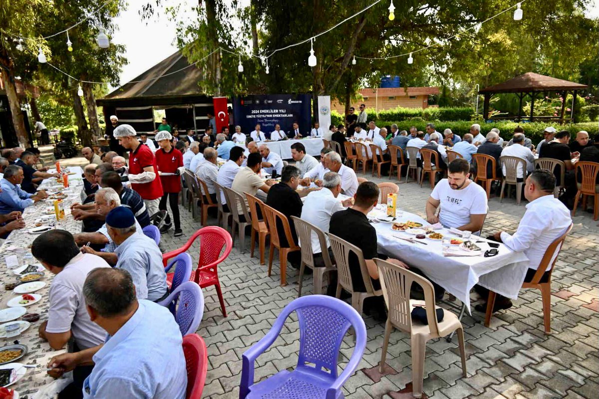 akparti80's tweet photo. 2024 Emekliler Yılı Türkiye Yüzyılı Emektarları programı kapsamında Ellek Beldemizi İl Bşk. Sn. M. Sadi Binboğa, Valimiz Sn. Erdinç Yılmaz, milletvekilimiz Sn. Seydi Gülsoy, Ellek Bel. Bşk. Abbas Yeşildemir, Ellek Kaymakamı Turgay İlhan ve Belde teşkilatımızla birlikte zyret ettk https://t.co/yStrKOPkUZ