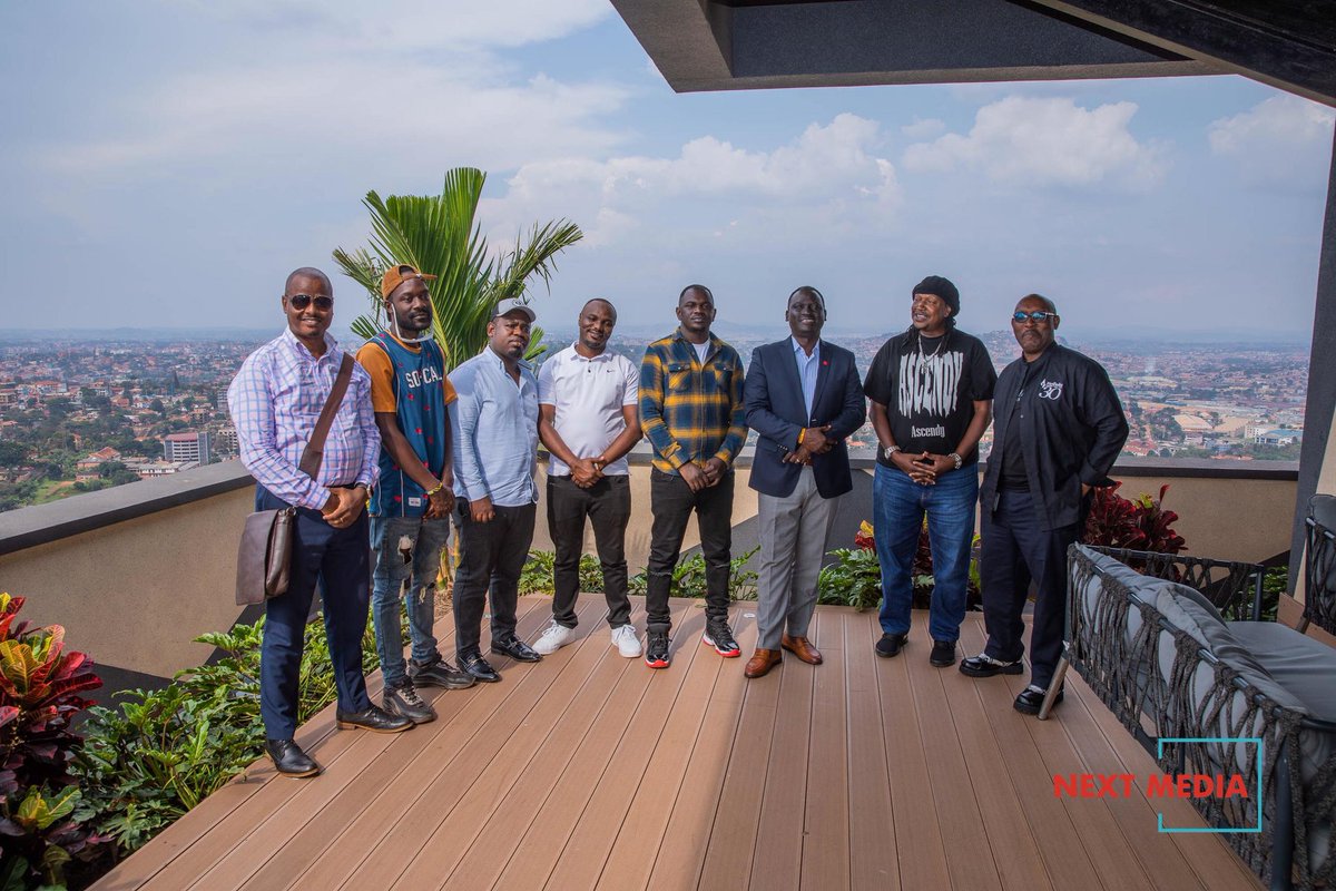 KKariisa's tweet image. Coming soooooon......