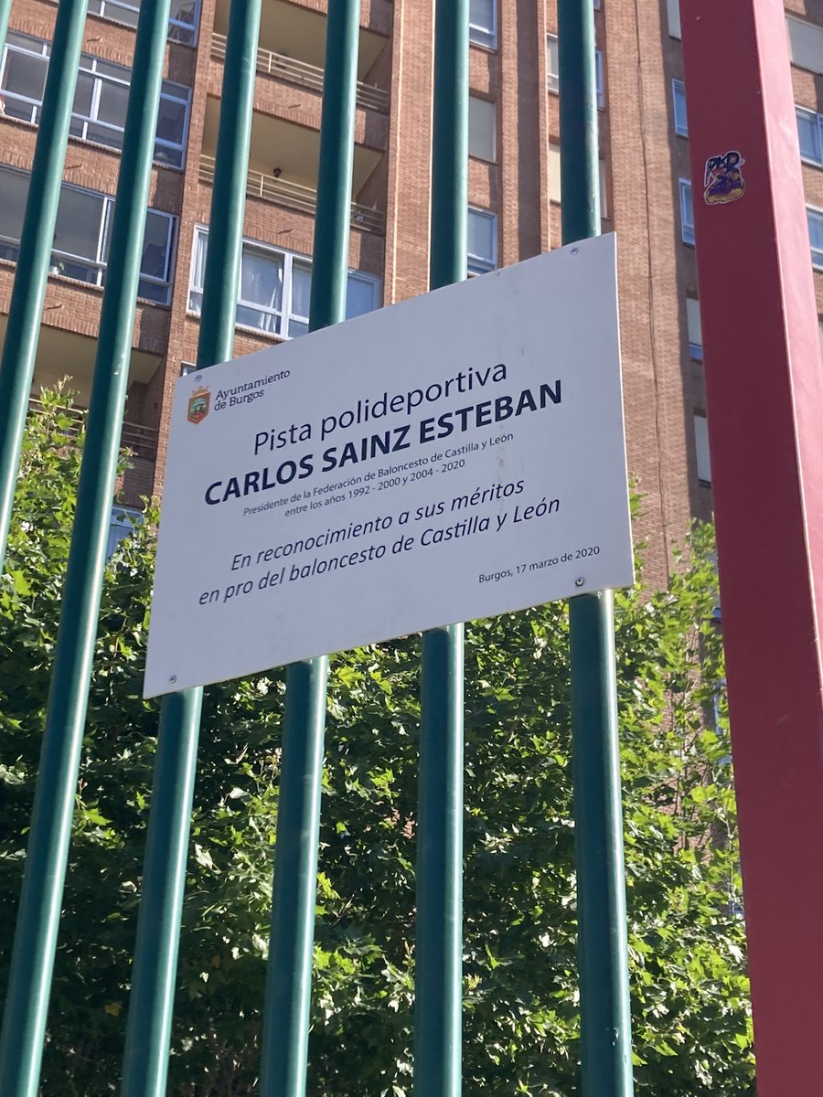 sir_willwall's tweet photo. Parque Virgen del Manzano (Burgos)

@Aytoburgos Vergüenza es poco 

Cc @FBCyL @wordstime @FBCyLBurgos https://t.co/3mYoVul2km