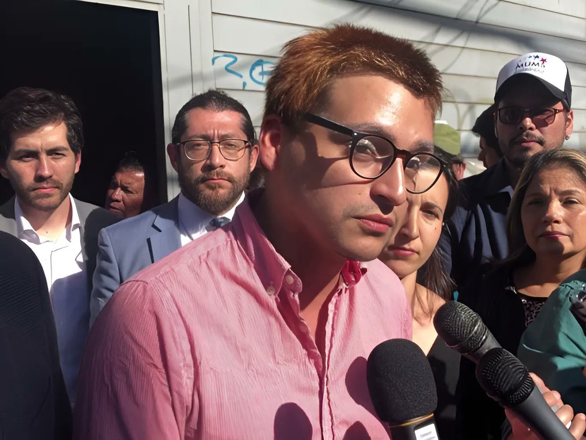 Yo también estoy preñá ...fue la Emilia Schneider