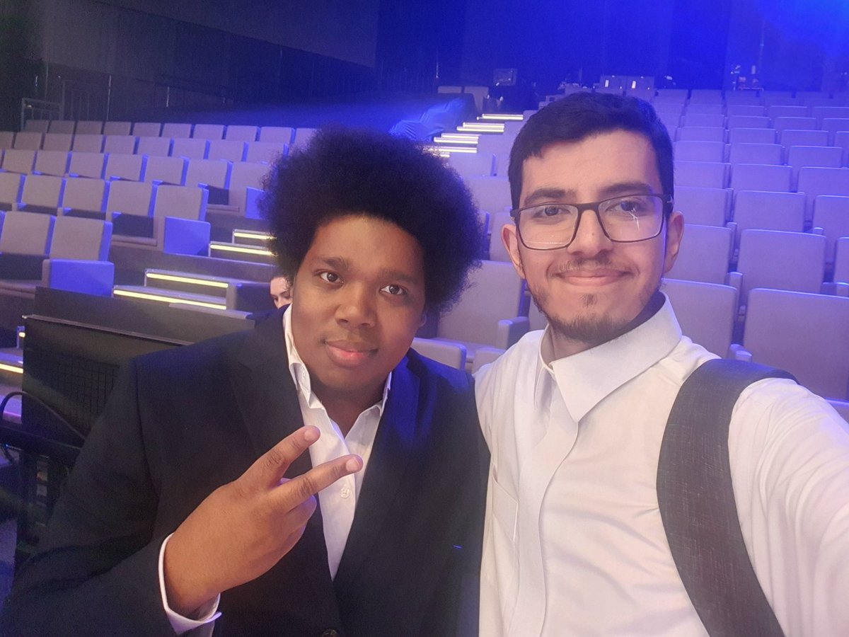 Dmc_115's tweet image. Last weekend was unforgettable. I met and worked with a group of legendary talents.

Spending my time with you all in this event was definitely great. Hope to see you again soon! 
Sorry i can&apos;t tag you all 🙌🏻 
#EWC2024 #StreetFighter6