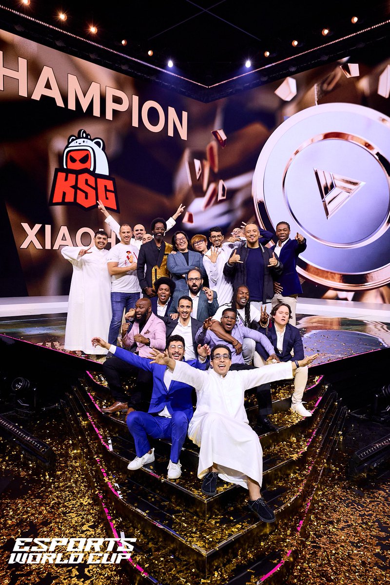 Dmc_115's tweet image. Last weekend was unforgettable. I met and worked with a group of legendary talents.

Spending my time with you all in this event was definitely great. Hope to see you again soon! 
Sorry i can&apos;t tag you all 🙌🏻 
#EWC2024 #StreetFighter6