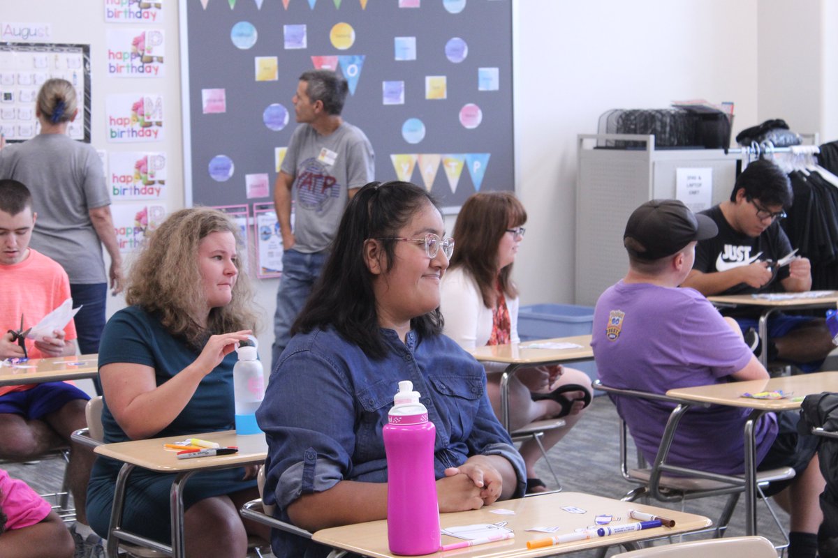 PLCSchools's tweet image. Today we had our first full day with ALL students! Take a look!👀

View full gallery here: facebook.com/share/p/ZK2sLf…

#PLCSGreat ⭐