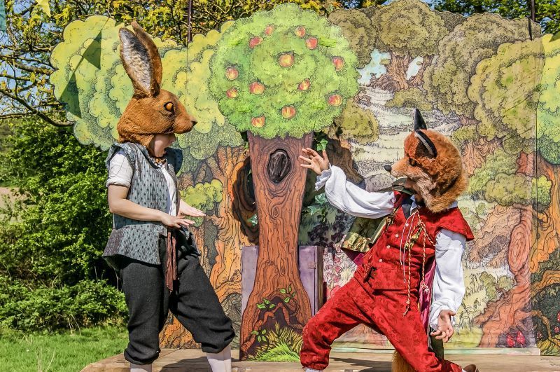 Open air theatre is as quintessentially British summertime as melty 99s and that strappy plastic bit on your flipflops breaking. This week's Stored Honey includes the outdoor theatre shows still booking
bit.ly/storedhoney100…