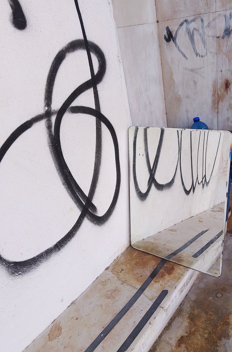 A_Lianse's tweet image. "Specchio riflesso"
#urbanphotography #thereflex