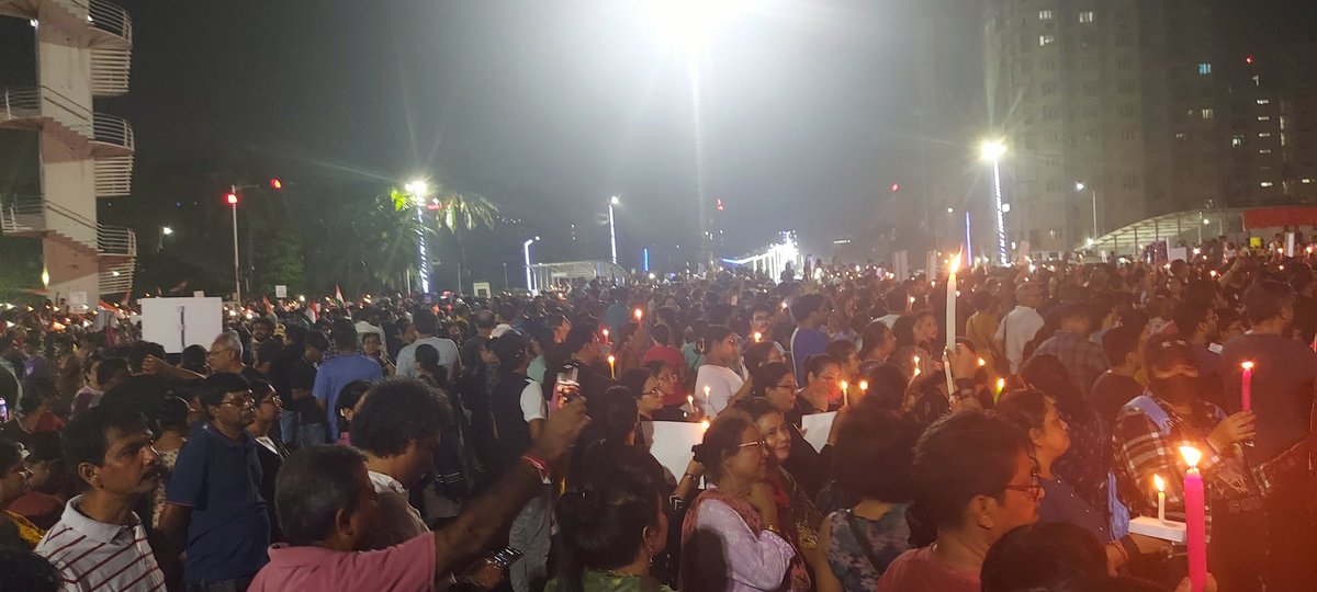 ShubhraMajumde1's tweet image. Claiming the midnight roads of Kolkata to ask justice for humanity, justice for #rgkarincident