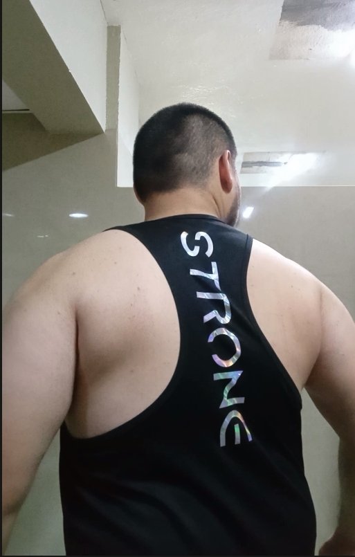 Rubn48085020425's tweet photo. Como están mi gente? Andamos algo ausentes jeje
#beargay #mtygay #backwork #bulking @EncuentroGayMty #mexican #bear #cub https://t.co/Ak5wE157Qh