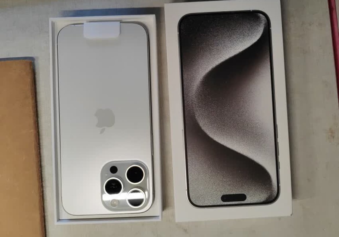 A 全新苹果手机直销 tweet media