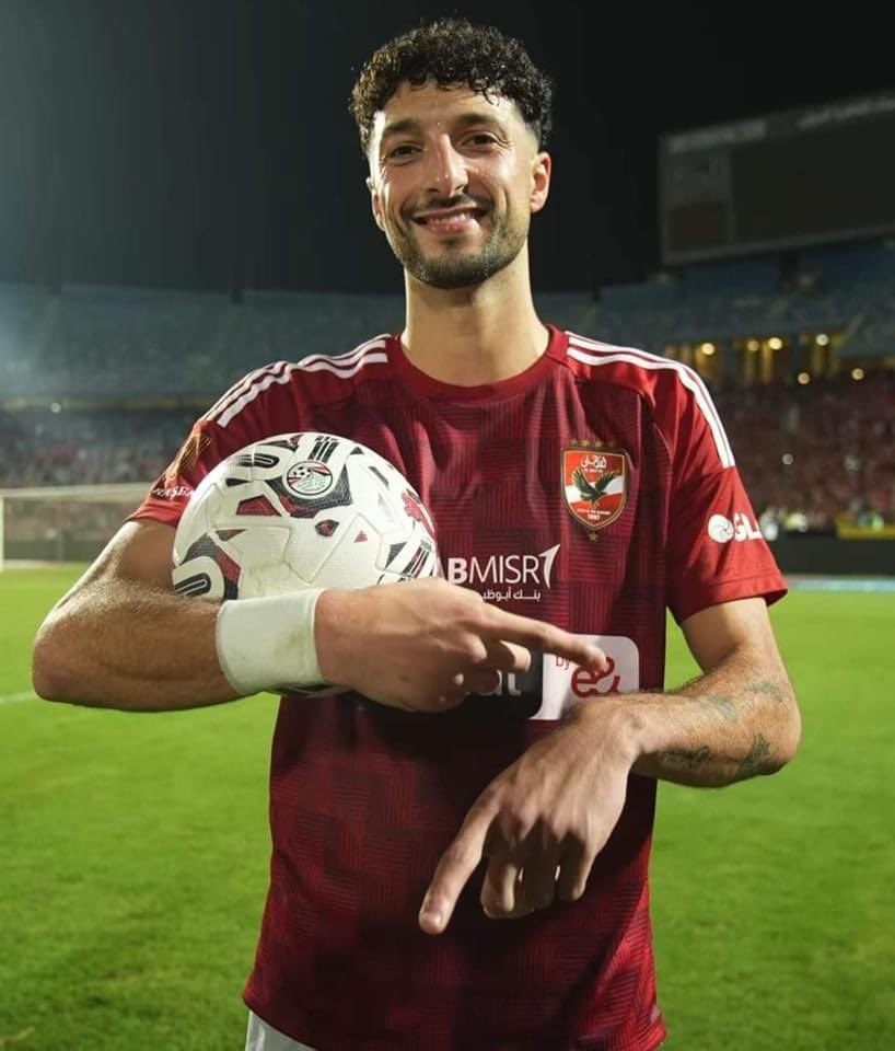 Elmodarag's tweet photo. 🛑🛑🛑
مبروووووووووووووك
رسميا .. الفدائي وسام أبو علي هداف الدوري المصري برصيد 18 هدف https://t.co/rA5bR4jfQD