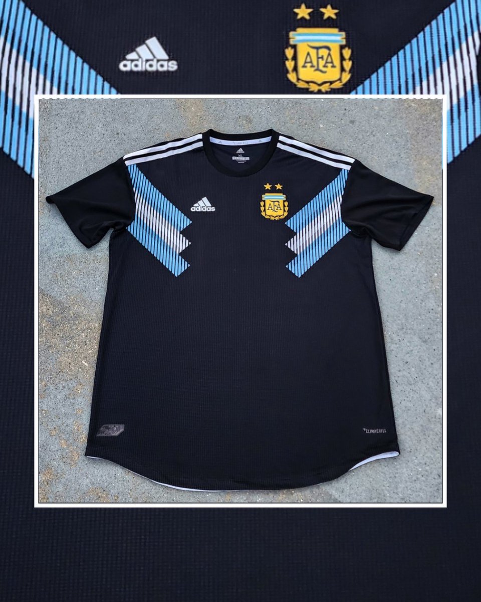 Dhem_boost's tweet photo. #KitOfTheDay 👉🏻 🇦🇷 @Argentina, @afa; 2018 @FIFAWorldCup Authentic Away Kit by @adidasfootball; Bought from @eBay

#Argentina / #AdidasFootball / #AwayKit / #eBay / #2018RussiaWC / #AFA / #AdidasArgentina / #PlayWithAnOpenHeart / #CreatedWithAdidas / #Russia2018 / #BadgePorn https://t.co/SwdjeKml34