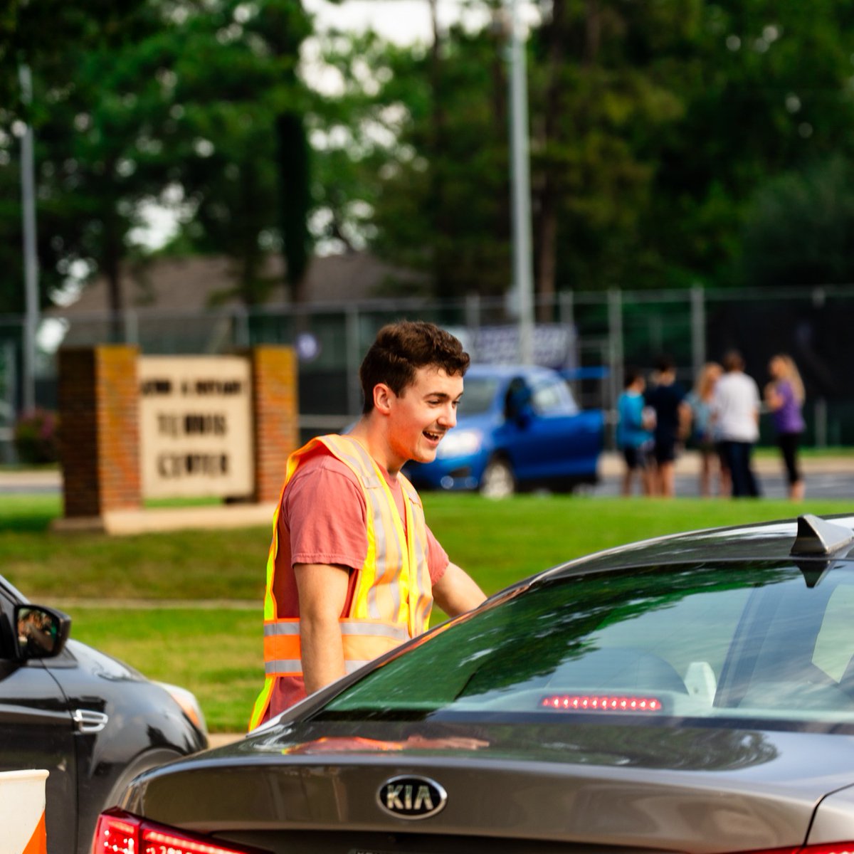 SBUniv's tweet image. 🚨FREE GROCERIES &amp;amp; CLEANING SUPPLIES: Saturday, August 24 @ Bolivar Campus
Remember to invite your friends and family! Distribution is Saturday, August 24, from 9 a.m. to 1 p.m.
@ConvoyofHope 

#freegroceries #bearcatserve #lovethyneighbor #convoyofhope
