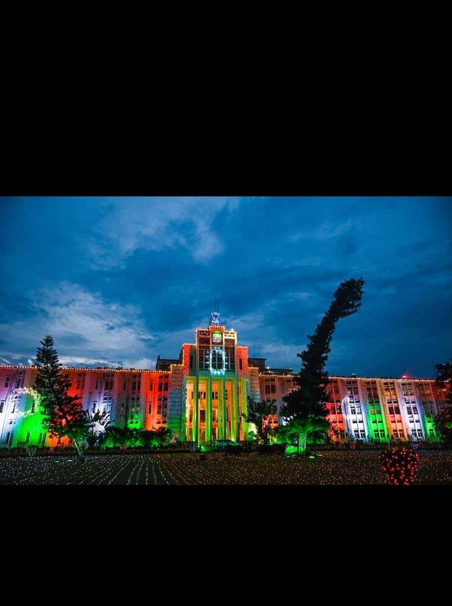 dibya2016's tweet photo. On the eve of 78th Independence Day, the Enlightenment of my Office #LokaSebaBhaban @OdishaStateSecretariat.
ସତରେ କେତେ ମନୋହର, ସୌନ୍ଦର୍ଯ୍ୟ ଆମ ରାଜ୍ଯ ସଚିବାଳୟ 🇮🇳।
ବନ୍ଦେ ମାତରମ୍ 🇮🇳🇮🇳🇮🇳 https://t.co/0LewxjePPu