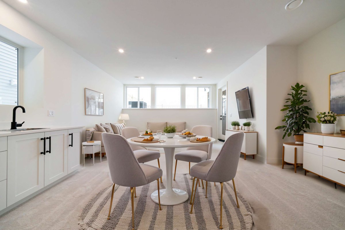 NEED A MORTGAGE HELPER?!!
Basement Suite Included in our Final Home at Wynnwood! also...

•              ONLY 10% down
•              OVER $100K in FREE options
•              … &amp; right now, let us pay the GST* (*ask sales team for details)

mstarhomes.com