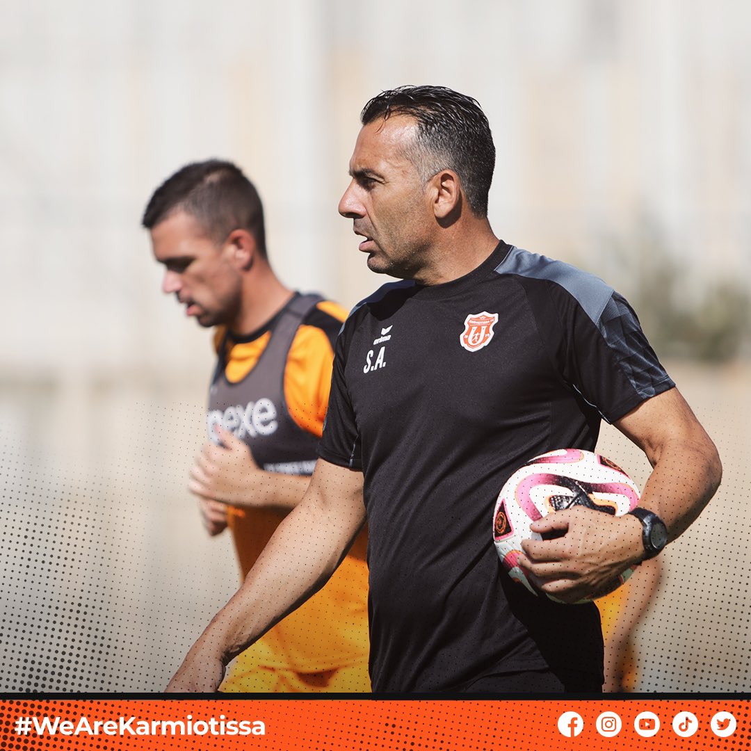 🟧 The Boss • Παρακολουθώντας τα ΠΑΝΤΑ • Γιατί η κάθε λεπτομέρεια έχει την δίκη της σημασία 😉 #karmiotissafc 🧡 #preseason24