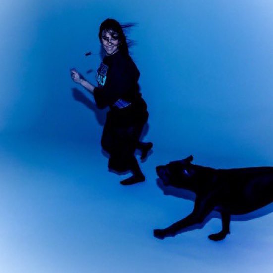 BillieEilishBR's tweet photo. EITA! Shark critica Billie Eilish:

“O pior hábito da minha mãe é esquecer de me dar todos os petiscos ” https://t.co/XnTKVMfVtN