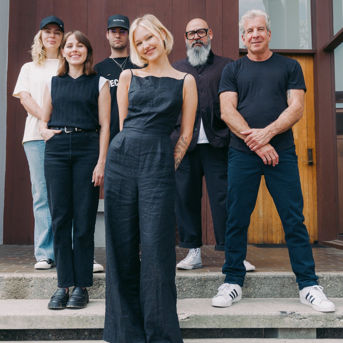 MusicWeek's tweet photo. Pulse Records signs Grace VanderWaal https://t.co/nCE5CWYKXm https://t.co/50yFBKdEgt