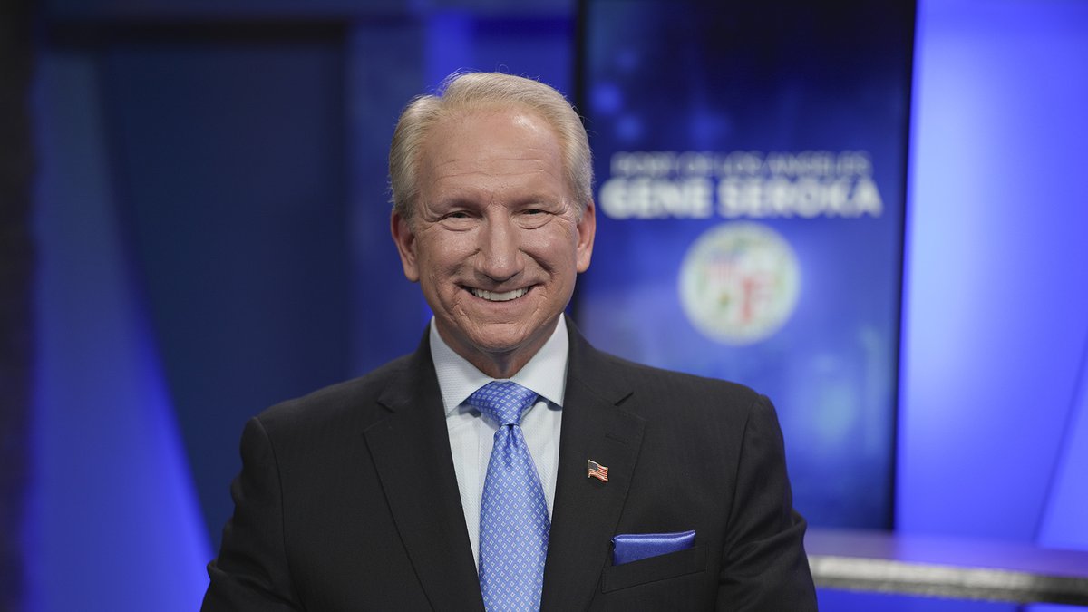 On a recent episode of LA Currents, #PortofLA Executive Director Gene Seroka shares how #AmericasPort is investing in infrastructure for long-term sustainability and development of the <a href="/LAWaterfront/">LA Waterfront</a>. Now airing on <a href="/LACityView35/">LA CityView35</a> within <a href="/LACity/">City of Los Angeles</a> limits. youtube.com/watch?v=jIvxjx…