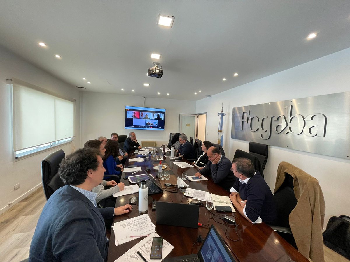 Reunión de Comisión Directiva.  Se planificaron actividades que se desarrollarán en los próximos meses. ¡Ya vendrán novedades!💪
Estos encuentros nos permiten conocer de cerca la realidad de todos los miembros de la red, y establecer lazos para un crecimiento colectivo🤝