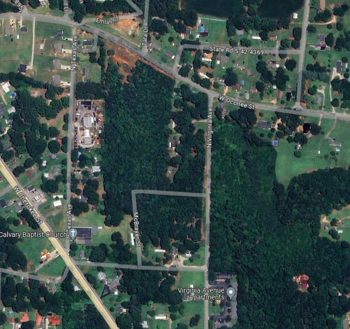 MatthewAJohnson's tweet photo. @toomuchcountry As a Spartanburg native, this makes me weep at what could have been. Even preserving the fairgrounds track for small events would be nice.
Related, I recently found out about Dixie Speedway that was built in the mid 1950s and operated in nearby Chesnee, SC. https://t.co/dgXk0MPrp2