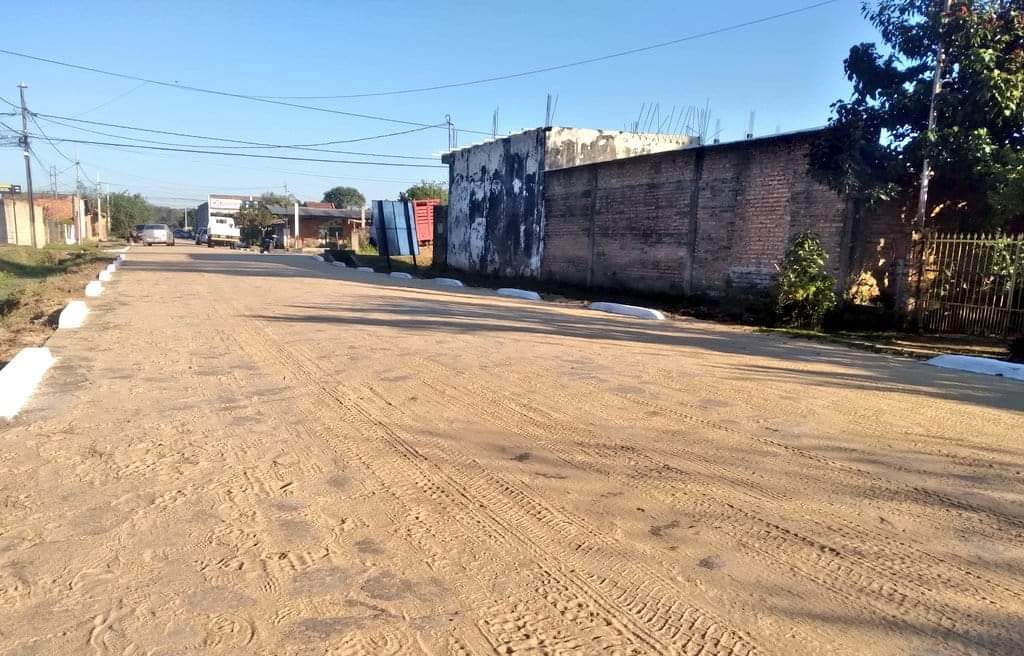 MuniPilarPy's tweet photo. 👉 Así luce el nuevo adoquinado recientemente inaugurado por la calle Heliodora de Ferreiro del barrio #VillaParque 💪 Los vecinos del sector ya no transitarán por un metro más de barro en días de lluvia,.. https://t.co/aakuBLHoKz