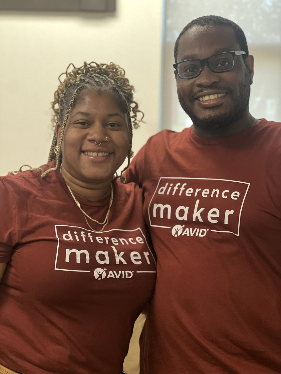 TiffanyCGasque's tweet image. When you show up to work with the same outfit…completely unplanned! Thats good synergy! @MISTER_B_Cohens 

#AVID4Possibility #AVIDElementary #MagnetSchoolsofAmerica  #DynamicDuo