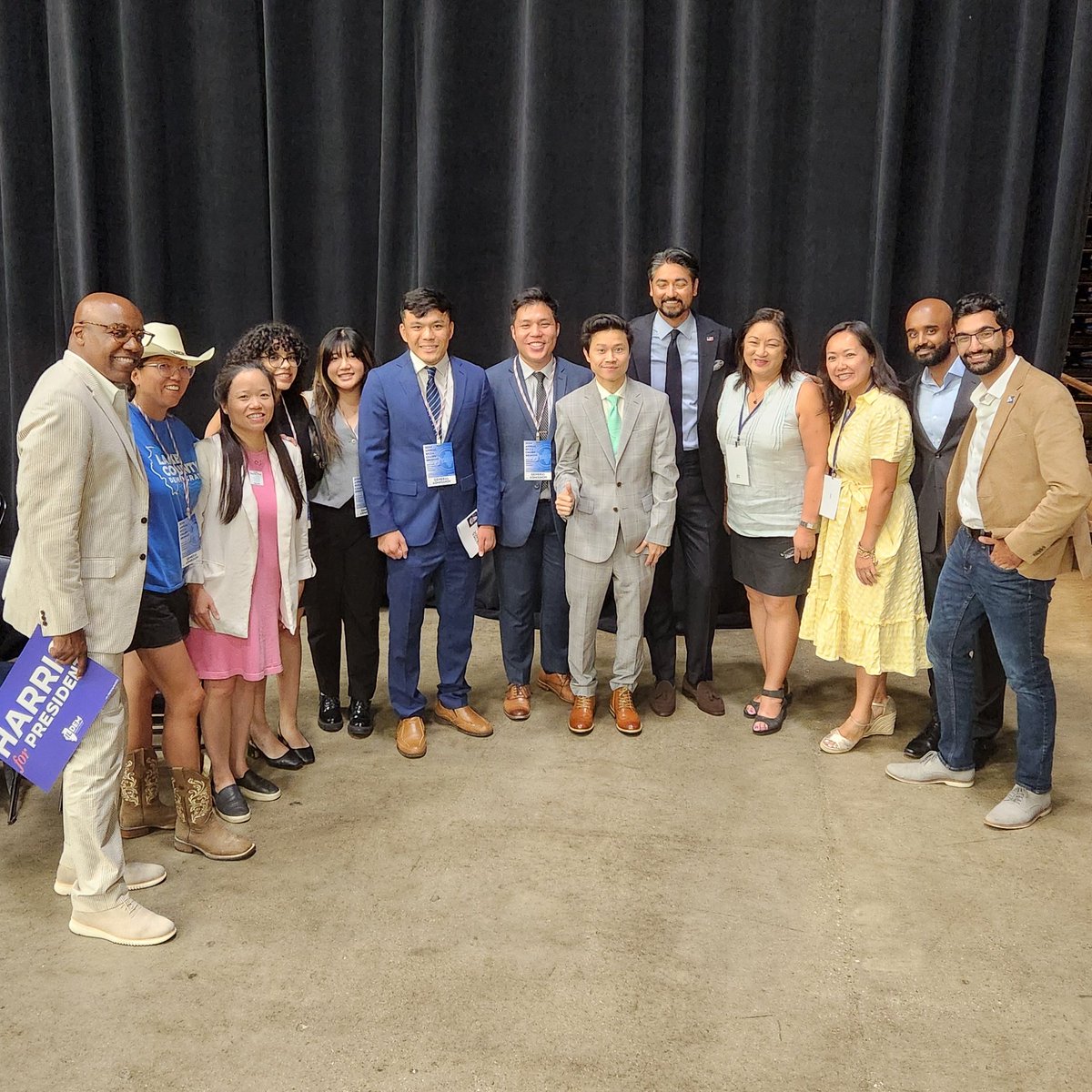WDDAAPI's tweet image. #AAPIDems in Springfield with Cincinnati Mayor @AftabPureval, ready to get to work electing our country's first Indian American President!