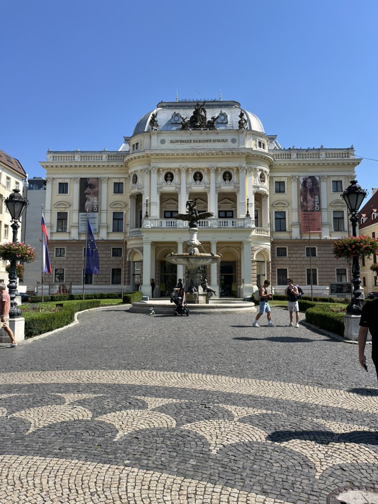 Elllinaras1's tweet photo. Bratislava Slovakia https://t.co/REUZMsbEEt