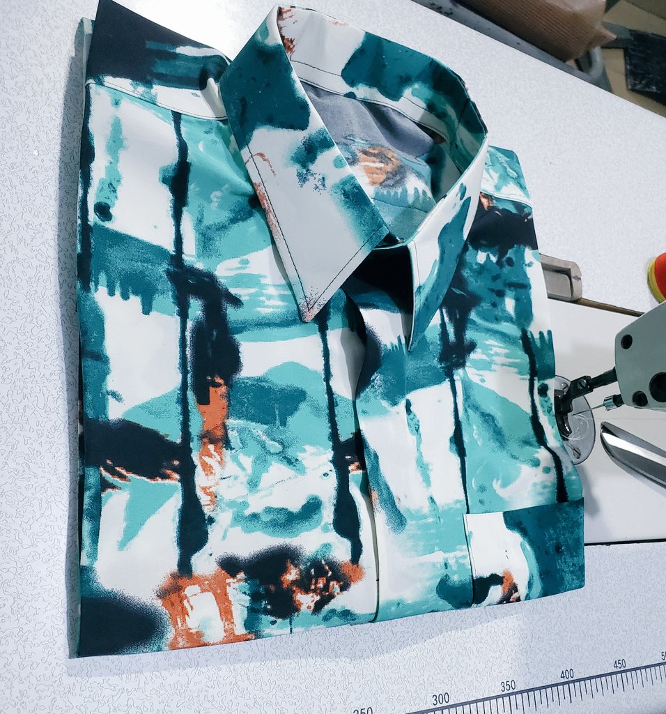 ecu557's tweet photo. Paint vintage print π¨π₯
#eDsTouch
#eDified
#eDShirts
#ForGloryForHonour
#ForGodToMen
#FashionparExcellence
#FashionPriest
#GodsCraftman https://t.co/uJvD04PSfX
