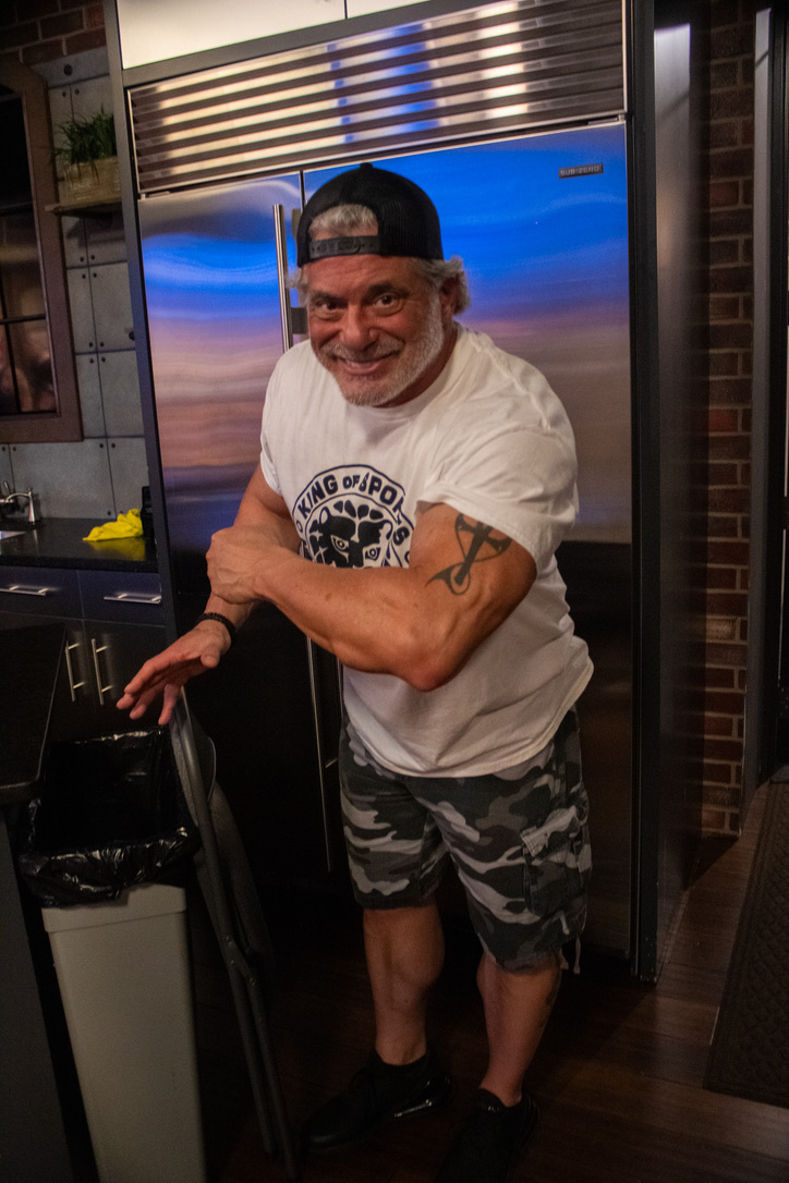 powercuffs's tweet photo. You don't need a #FlexFriday to show off what you've been workin' on 💪 Let's see some PowerCuff Flexin' today! https://t.co/0XhZQTF7gQ