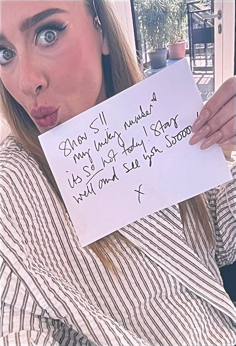 AdeleAccess's tweet image. Show 5!! Adele’s lucky number 💫
#AdeleInMunich