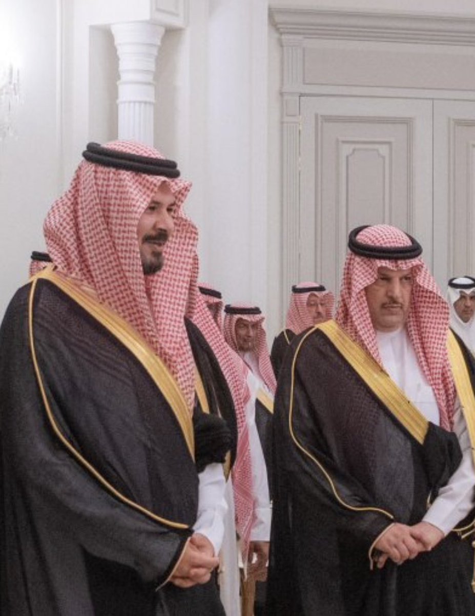 تهنئة لـ سعادة أ. عبدالمحسن بن نايف بن حميد 
بمناسبة صدور قرار صاحب السمو الملكي 
الامير : سلمان بن سلطان بن عبدالعزيز 
( أمير منطقة المدينة المنورة )
بتكليفه وكيلاً لإمارة منطقة المدينة المنورة
إضافة لعمله مشرفاً عاماً على مكتب سموه 
سائلين الله له التوفيق والسداد ، الف مبروك