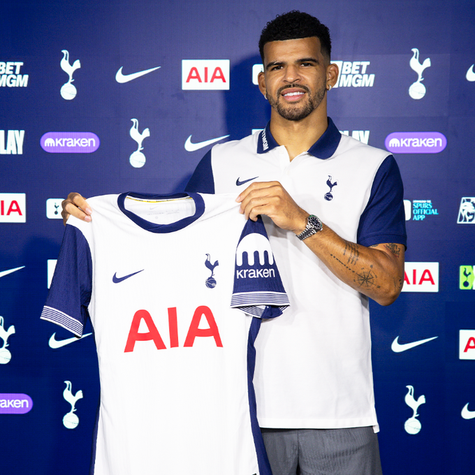 ojpmagalhaes's tweet photo. O Tottenham anunciou oficialmente a contratação de Solanke, centroavante inglês vindo do Bournemouth.

Além dos 19 gols que marcou na PL 23/24, Solanke se notabiliza por ser um grande fã de animes, levando-os consigo para campo por meio de comemorações e de sua mentalidade:🧶⬇️ https://t.co/nOsIbes5ZH
