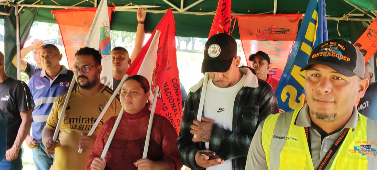 conusi21's tweet photo. CONUSI presente en la romería en honor al compañero Osvaldo Lorenzo.
Su legado y lucha siguen vivos en cada paso que damos por la justicia social. ✊ #OsvaldoLorenzo #CONUSI https://t.co/gf66SJjDDq