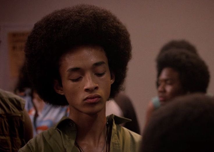 erisfication's tweet photo. les afro devraient être à la mode autant que les locs je trouve https://t.co/7VTfxGE8uB