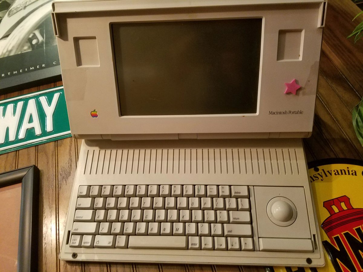 nav_jiwan's tweet image. If your software requires an external video(specially 3rd party) just to understand its basic functions. 

Maybe it&apos;s not the users who need training—perhaps it’s your product that desperately needs a redesign. 

#ai #technologydebate #softwareinnovation #userexperience