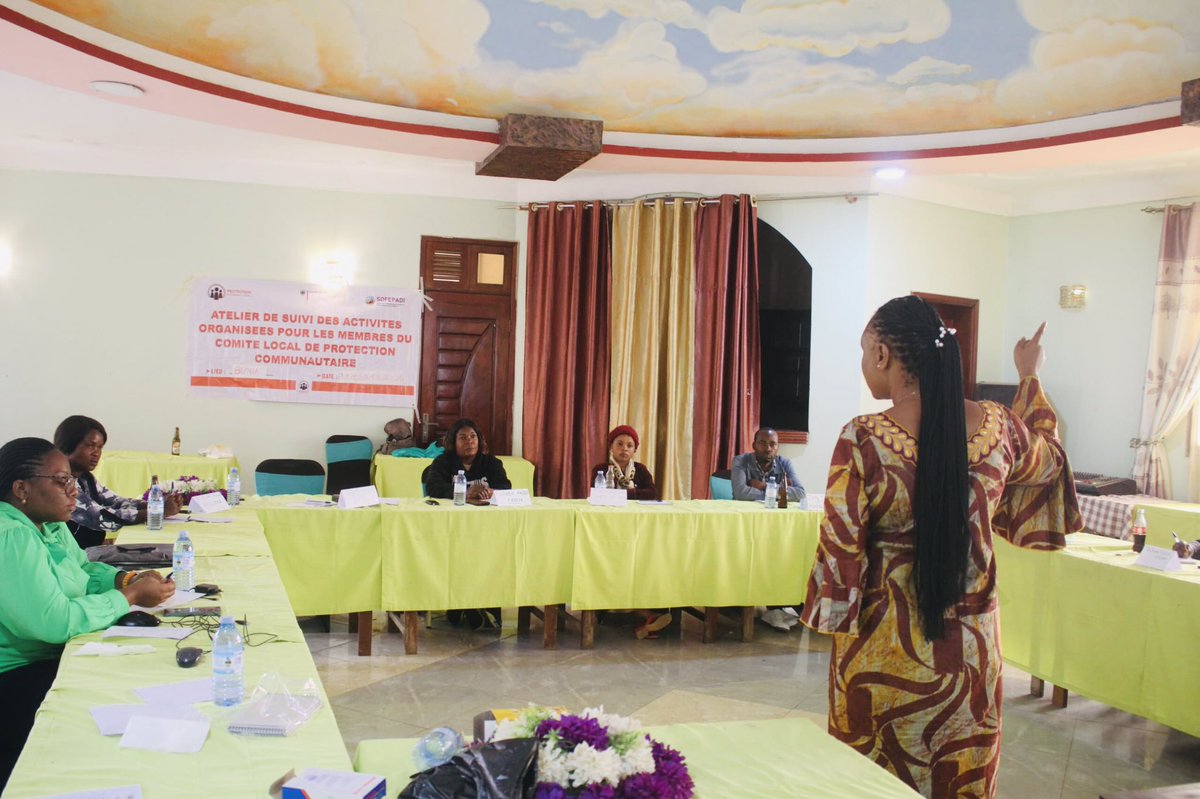 YoungsHelpOrga1's tweet photo. C’était Un plaisir pour YHO de participer à un atelier de suivis des comités Locals de protection communautaire #CLPC organisé par la @PI_AfricaHub à Bunia. Désormais membre, en avant la documentation des violations des droits humains ✊🏾.
@sofepadi @LusengeJ @buniaactualite https://t.co/MTEZaaNQkT