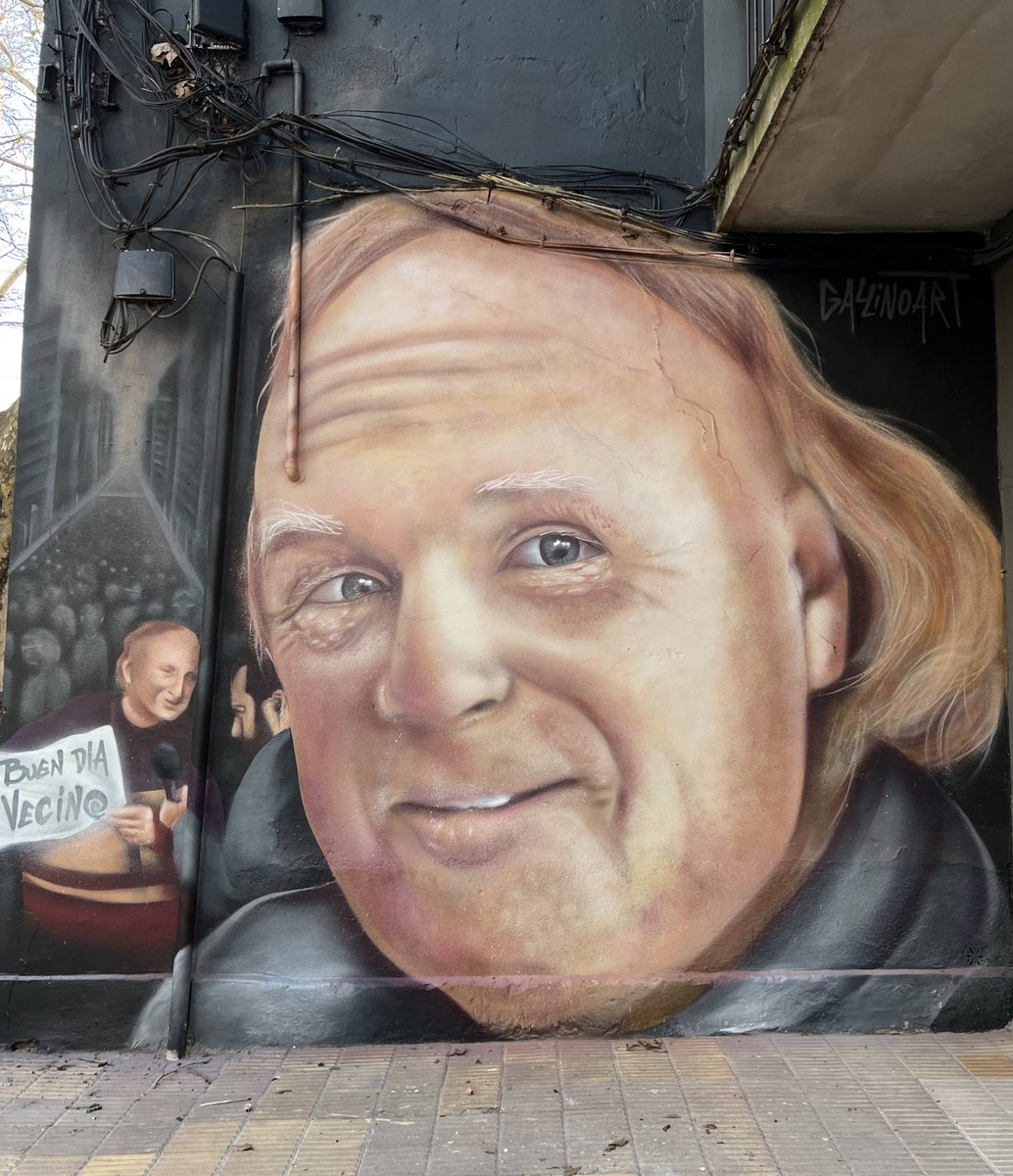 Luis Alberto, más conocido como “El Colorado”, es homenajeado en las calles de Montevideo con este mural 🎨 
Este proyecto es algo que desde hace mucho tiempo tenía ganas de hacer❤️‍🔥
Todos lo conocemos por ser adicto a las cámaras, ahora va a estar en todas📸 Gracias por apoyarme!