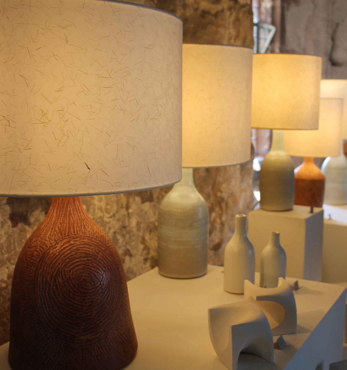 CraftsmenPriory's tweet photo. Whether you're after lamp shades (hand-made paper) or lamp bases (textured ceramics), we might have just what you're looking for. 

Judith Favret's paper shades and Carolyn Marr's ceramics. https://t.co/fVhVNGJqAK