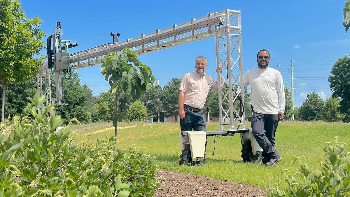 We’re harnessing the power of camera technology, data collection, a supercomputer, and AI to help farmers make real-time, data-driven decisions about when and where to harvest, spray for weeds or insects, fertilize, and more. cals.ncsu.edu/psi/news/n-c-p…