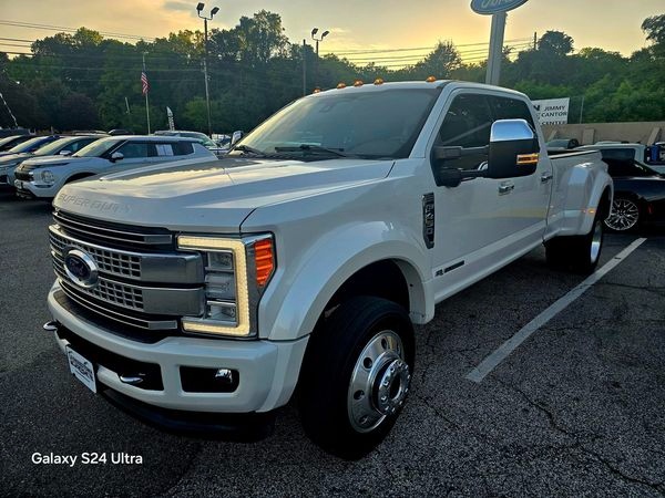 LtownFord's tweet photo. Who’s ready to take home this beauty? 😍

Check out this 2019 Ford F-450 Platinum Ultimate with only 72k miles! Powered by a 6.7L Power Stroke engine, this truck is a powerhouse that’s been meticulously maintained. It’s super clean, sporting 6 brand-new tires and a spotless in... https://t.co/CUkpoYu8Mn
