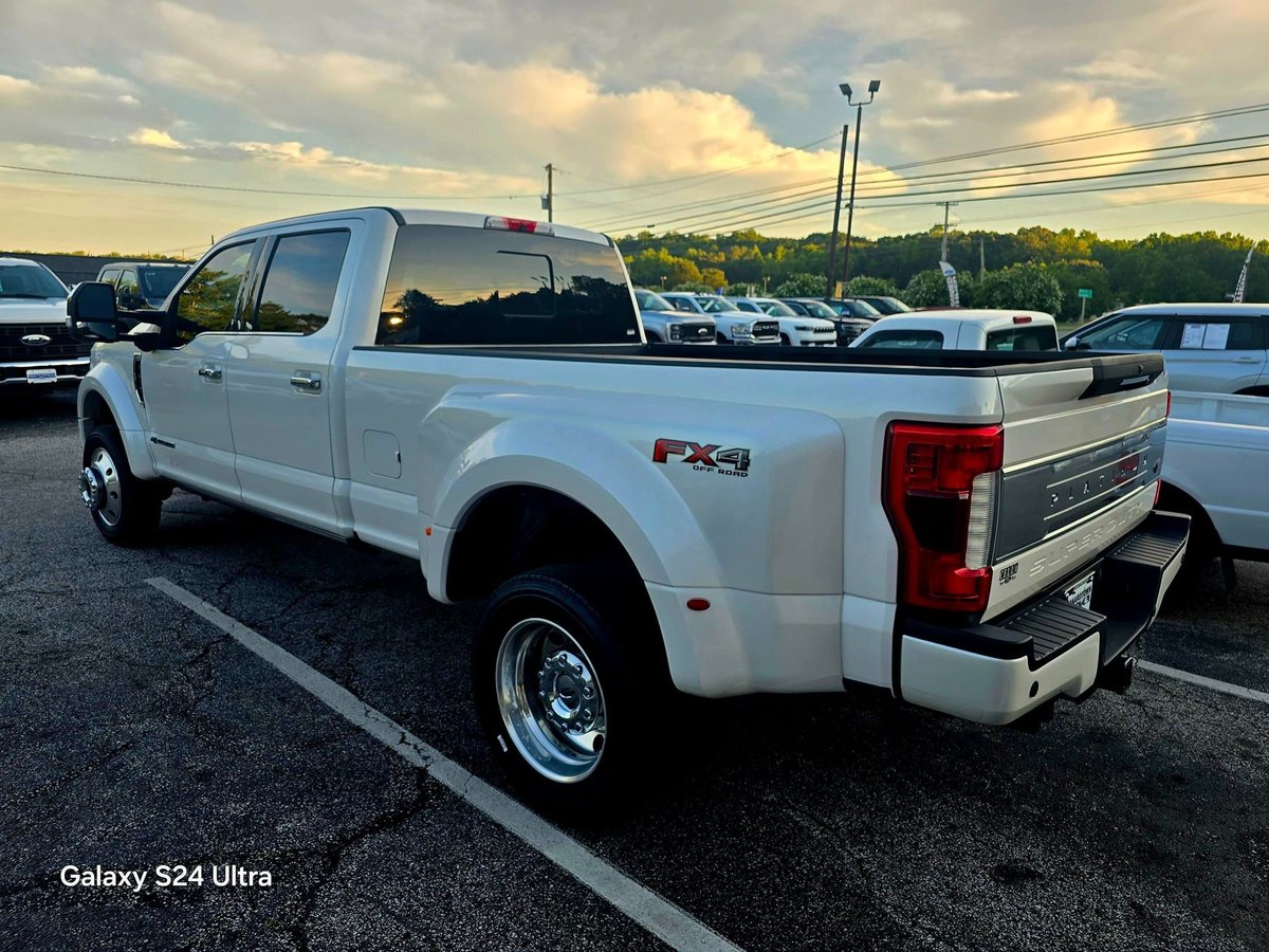 LtownFord's tweet photo. Who’s ready to take home this beauty? 😍

Check out this 2019 Ford F-450 Platinum Ultimate with only 72k miles! Powered by a 6.7L Power Stroke engine, this truck is a powerhouse that’s been meticulously maintained. It’s super clean, sporting 6 brand-new tires and a spotless in... https://t.co/CUkpoYu8Mn