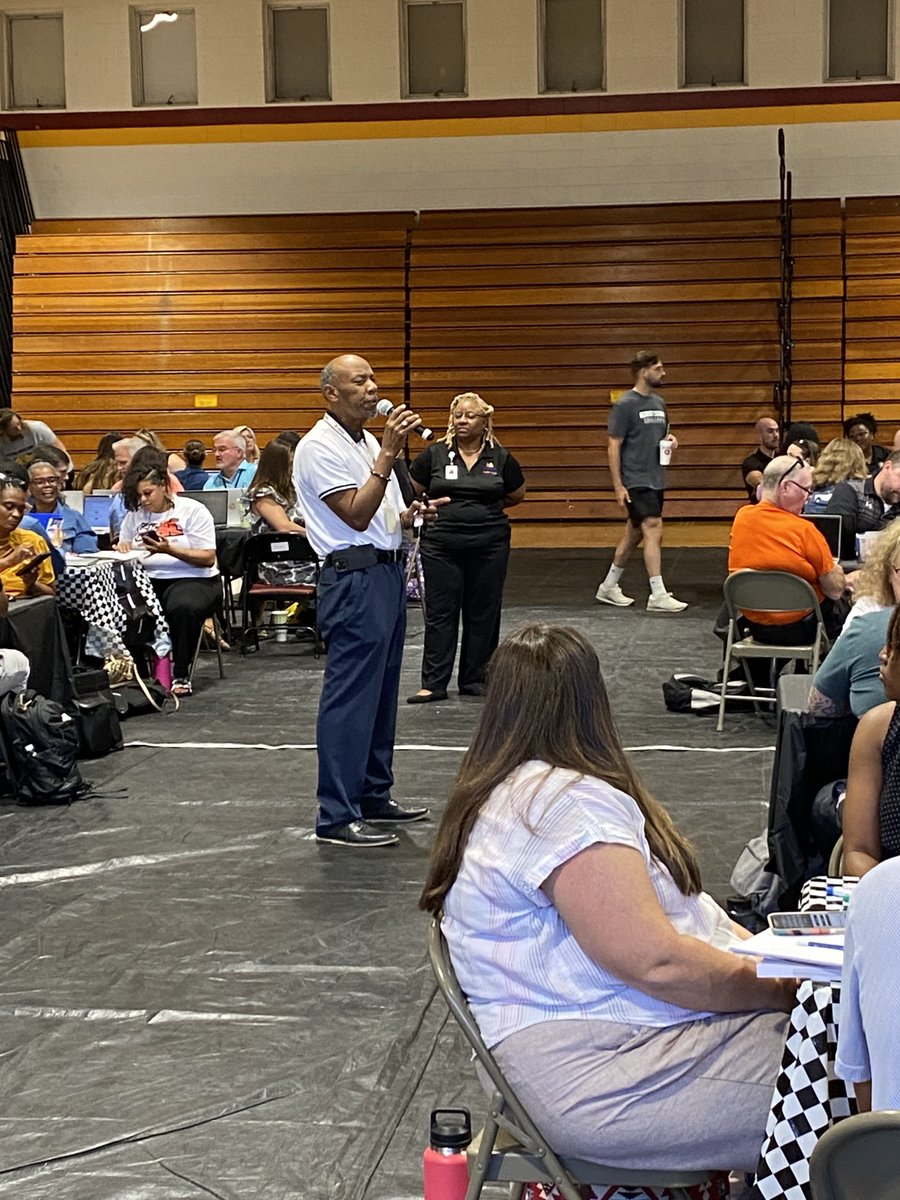 Chip Lucas (@chip_lucas) on Twitter photo @CCSSuptConnelly addressing the <a href="/CumberlandCoSch/">Cumberland County Schools</a> teachers during systemwide professional development as they come together to collaborate in Professional Learning Communities at Work! #WeAreCCS @CCSSuptConnelly addressing the <a href="/CumberlandCoSch/">Cumberland County Schools</a> teachers during systemwide professional development as they come together to collaborate in Professional Learning Communities at Work! #WeAreCCS