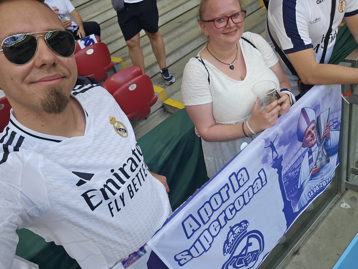 Obecny 🫡 Hala Madrid! 🤍