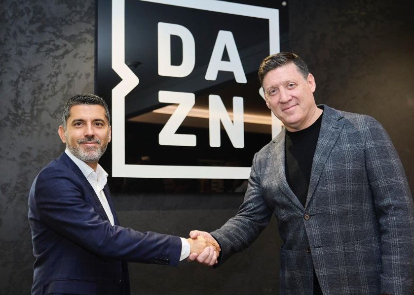 ActuL1_'s tweet photo. 🚨 Shay Segev (PDG DAZN) :

« Nous avons besoin de 1,5 million d’abonnés en 6 mois pour couvrir nos dépenses. » 🤯

(@lequipe) https://t.co/122rOVFeY0