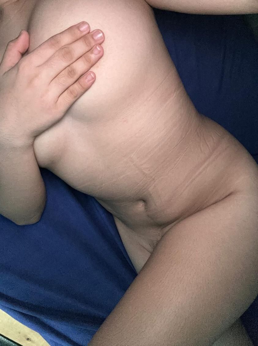 Clayue07's tweet photo. Wanna be my bedtime partner?

#nsfw #nsfwtwtًً https://t.co/jfO8owkfMM