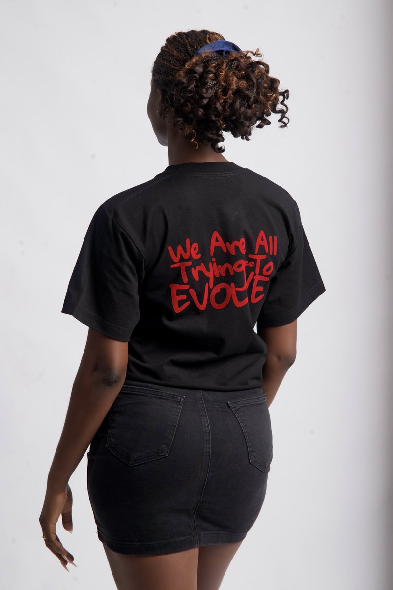 𝑳𝒆𝒕 𝑬𝒗𝒆𝒓𝒚𝒐𝒏𝒆 𝑬𝒗𝒐𝒍𝒗𝒆 tweet media