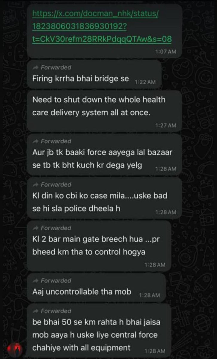 Dating_ur_soul's tweet photo. This is the condition of RG kar right now. Is this democratic state? 
Pan india emergency services needs to stop. Central govt need to deploy CRPF. 

#JusticeForDoctor
#KolkataDoctor
#JusticeForMoumita https://t.co/9Xp2UtsqCC