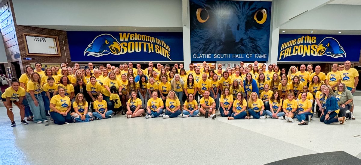 OlatheSouthHS's tweet photo. 1st full day ☑☑ https://t.co/okCQv86gvw