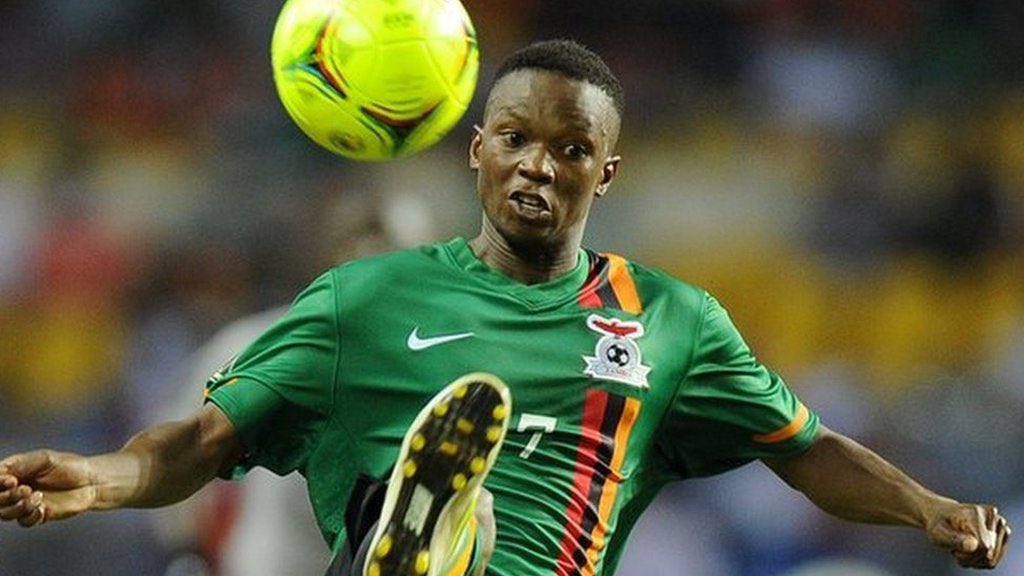 voltasport's tweet photo. 🎂 3️⃣8️⃣ Rainford #Kalaba
Cumple 38 años el exjugador zambiano que conquistó la Copa África 2012 con su selección y la CAF Champions League 2015 con TP Mazembe, antes jugó en Kitwe United, OGC Niza B, ZESCO United FC (2 Ligas y 1 Copa de Zambia), Gil Vicente y União Leiria. https://t.co/gevjk3lg3J